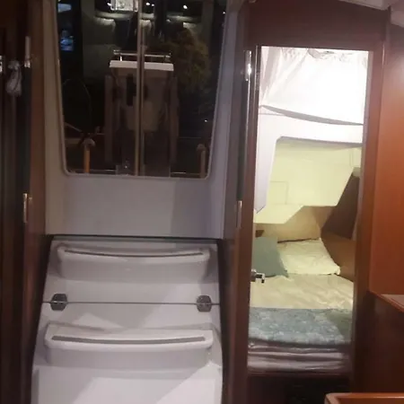 Luxury Yacht/marina Appartamento *